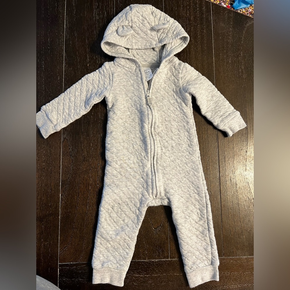 Infant baby toddler Carter’s 12M long sleeve pants zip up one piece jumpsuit